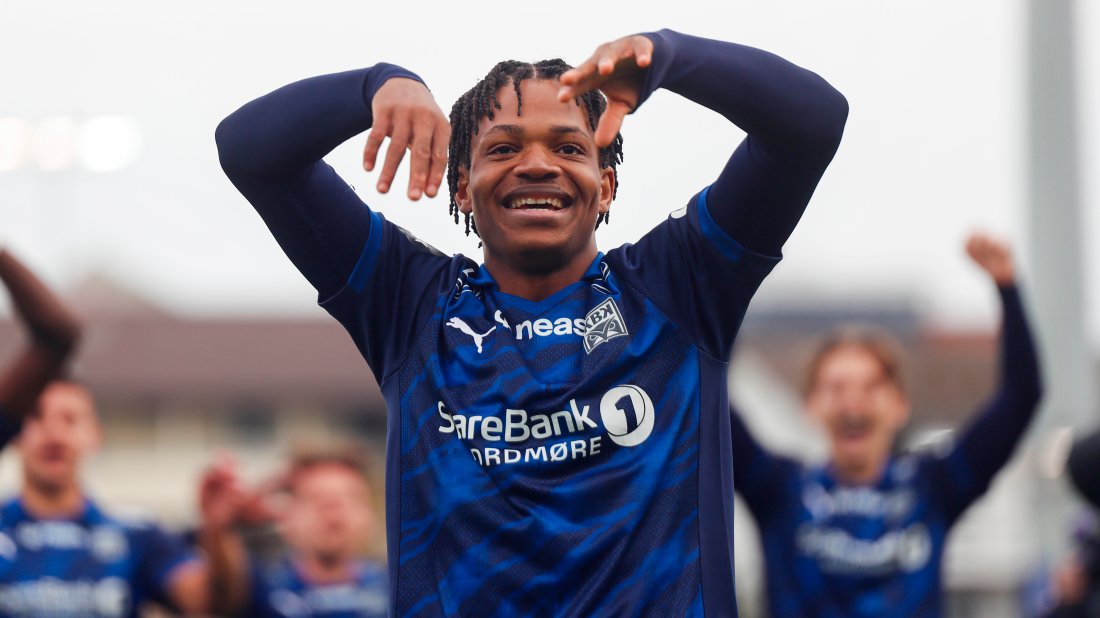 Promise Meliga scoret to mål mot Brann og ble dagens KBK-helt! Foto: NTB