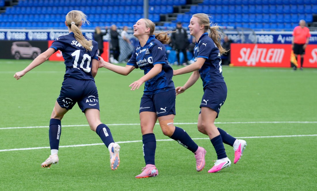 Se KBK–Blindheim på Nordmøre stadion lørdag kl. 14.00. Foto: Terje Stamnes