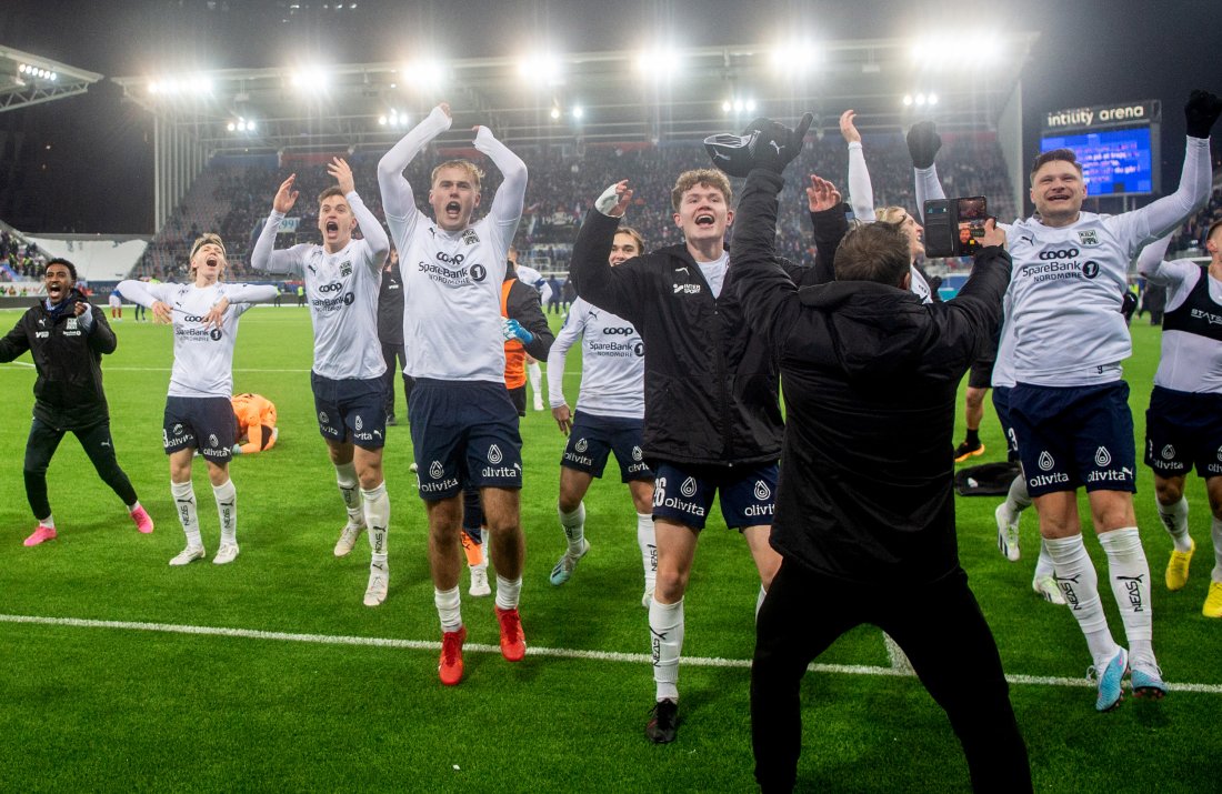 Feiring av opprykket på Intility Arena 10. desember 2023. Foto: NTB