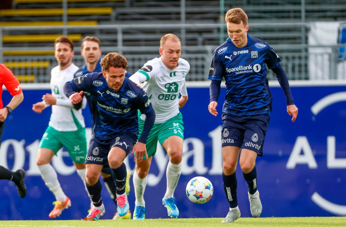 Tobias Svendsen og Jesper Strand Isaksen kom innpå i andre omgang. Foto: NTB