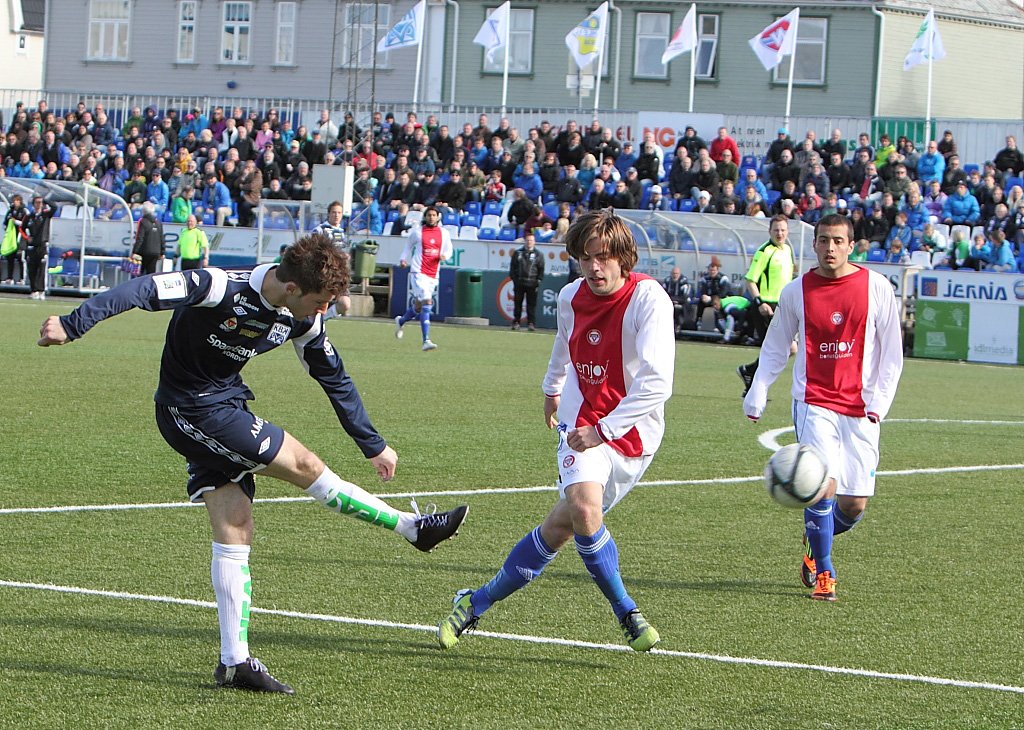 Liridon Kalludra i aksjon mot KFUM på Idrett i 2012-sesongen. Foto: Fridtjof Bjerkås