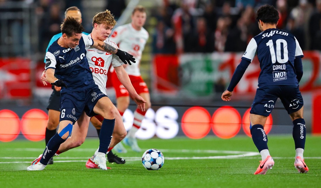 Syver Skeide spilte sin andre eliteseriekamp fra start i Wilfred Georges skadefravær. Foto: NTB