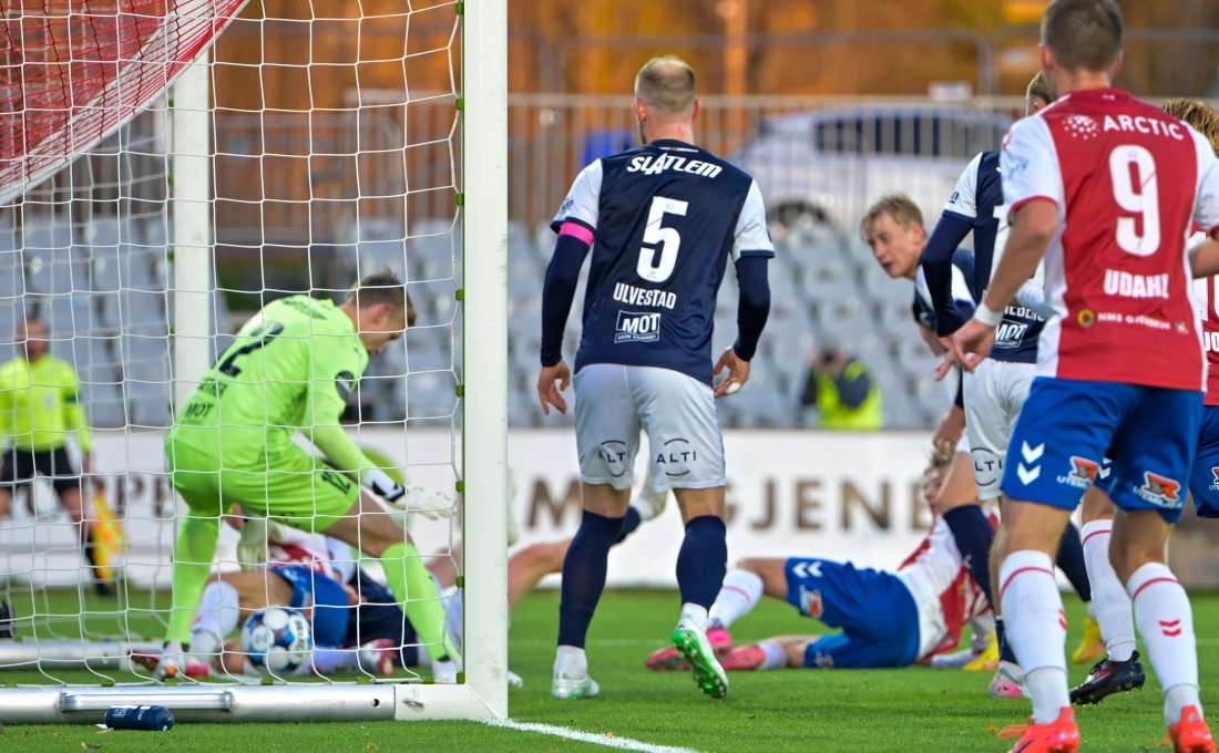 KFUM kom nær utligning før pause. Foto: NTB